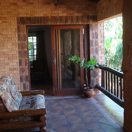 Oppi Rotse Guesthouse Saint Lucia Estuary Екстериор снимка