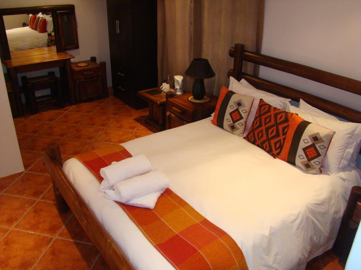 Oppi Rotse Guesthouse Saint Lucia Estuary Екстериор снимка